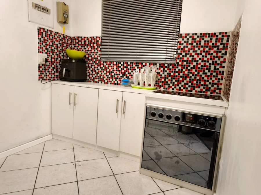 2 Bedroom Property for Sale in Highbury Park Western Cape